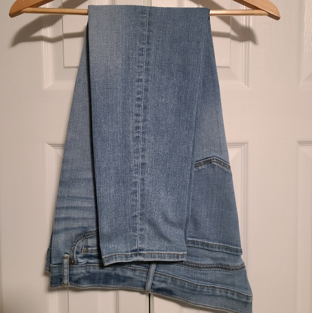LOFT Modern Skinny Jeans - Picture 2 of 6